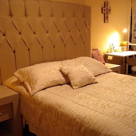 Habitacion Matrimonial Con Cama Y Sofa Para Cuatro Personas Tlaxcalancingo Exterior photo
