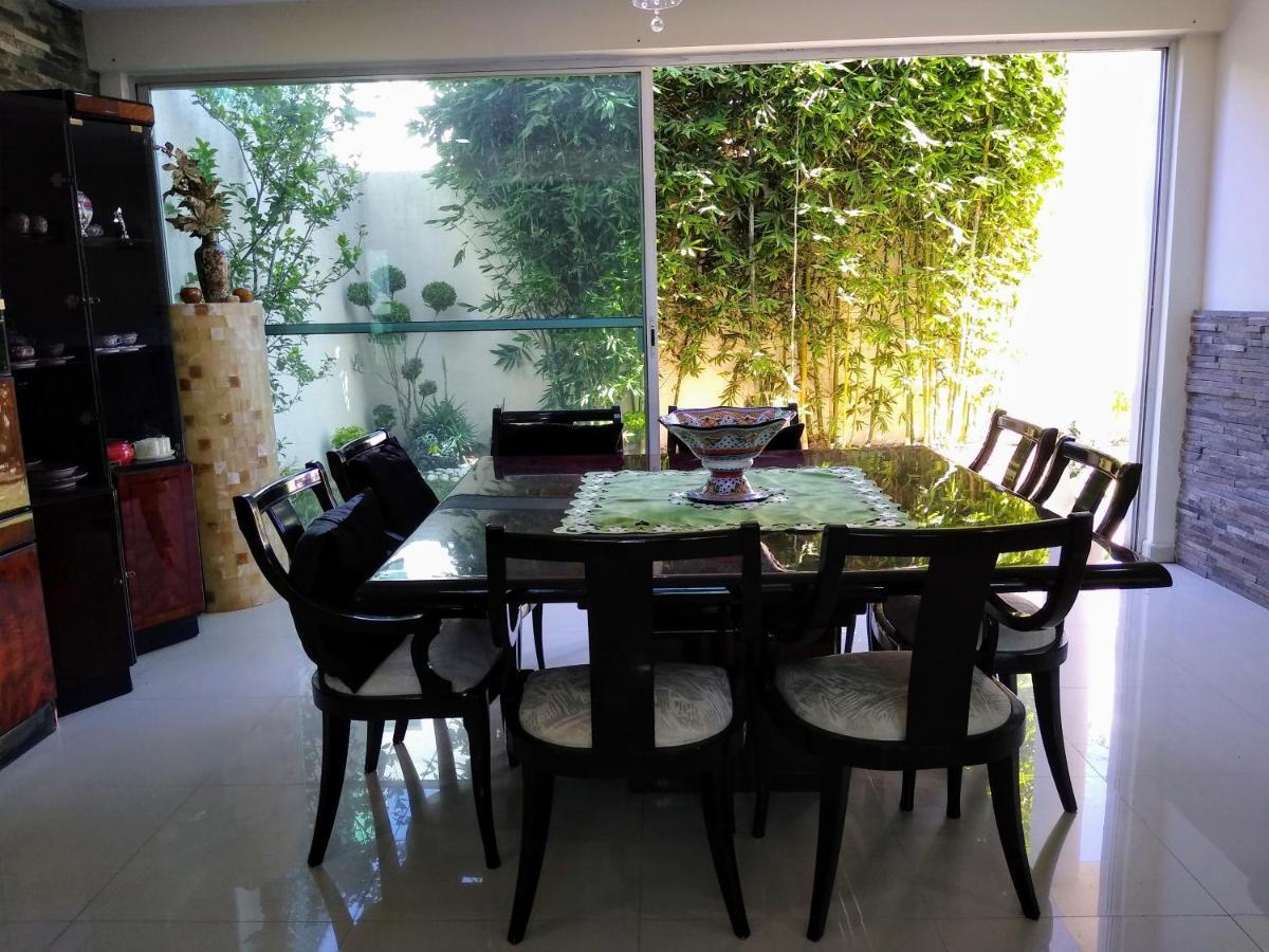 Habitacion Matrimonial Con Cama Y Sofa Para Cuatro Personas Tlaxcalancingo Exterior photo