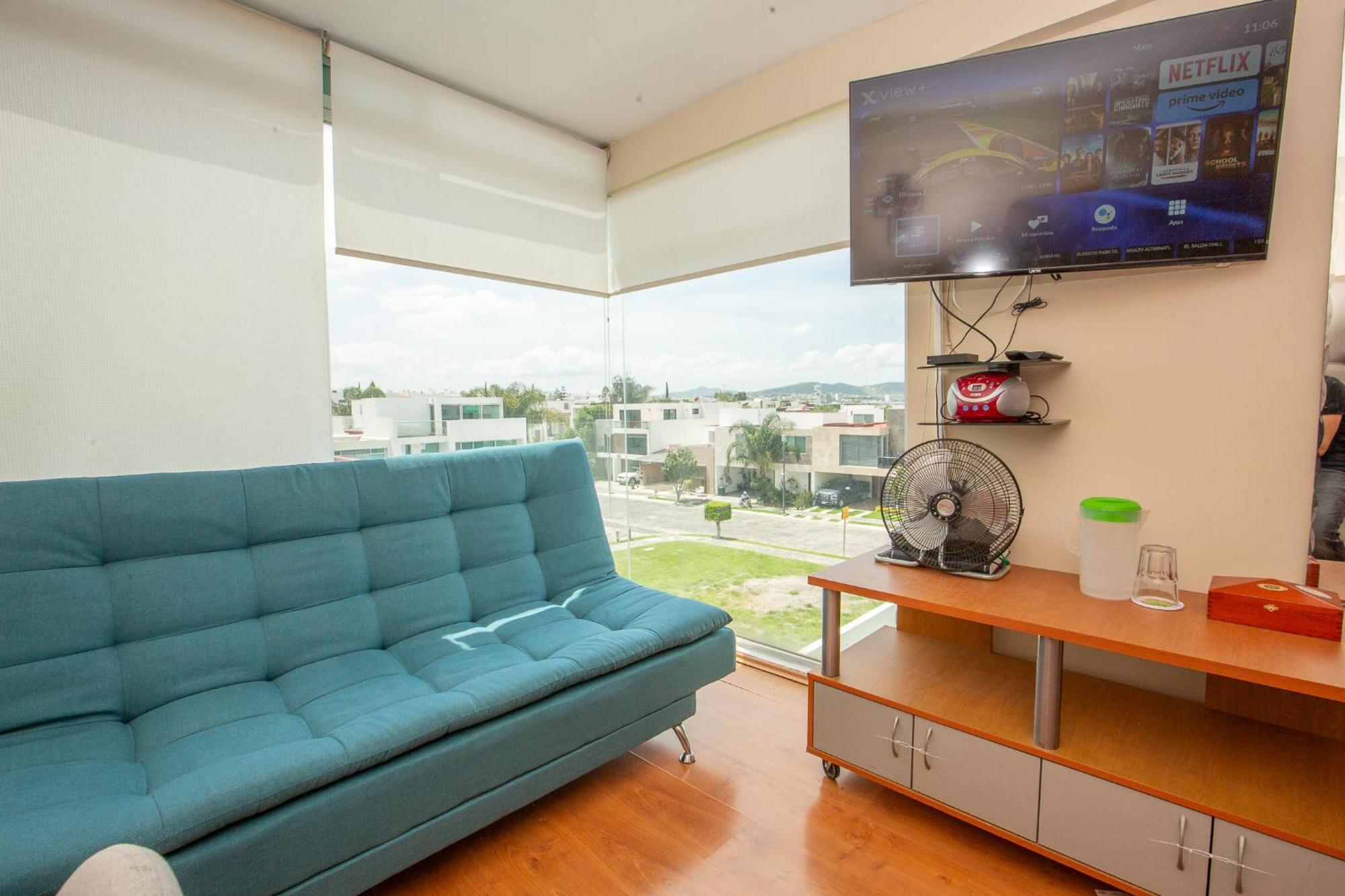 Habitacion Matrimonial Con Cama Y Sofa Para Cuatro Personas Tlaxcalancingo Exterior photo
